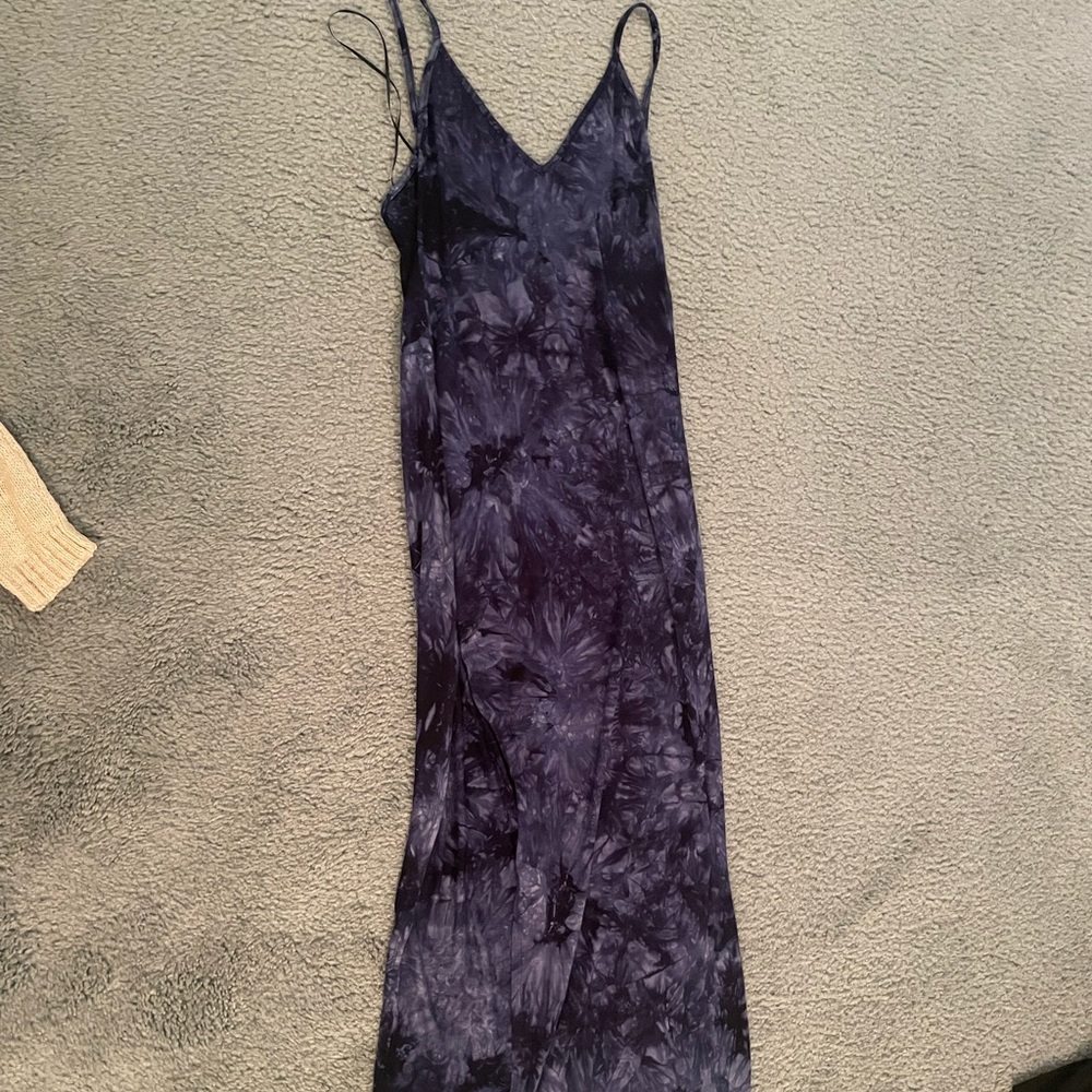 Boutique Midi Dress with leg slit